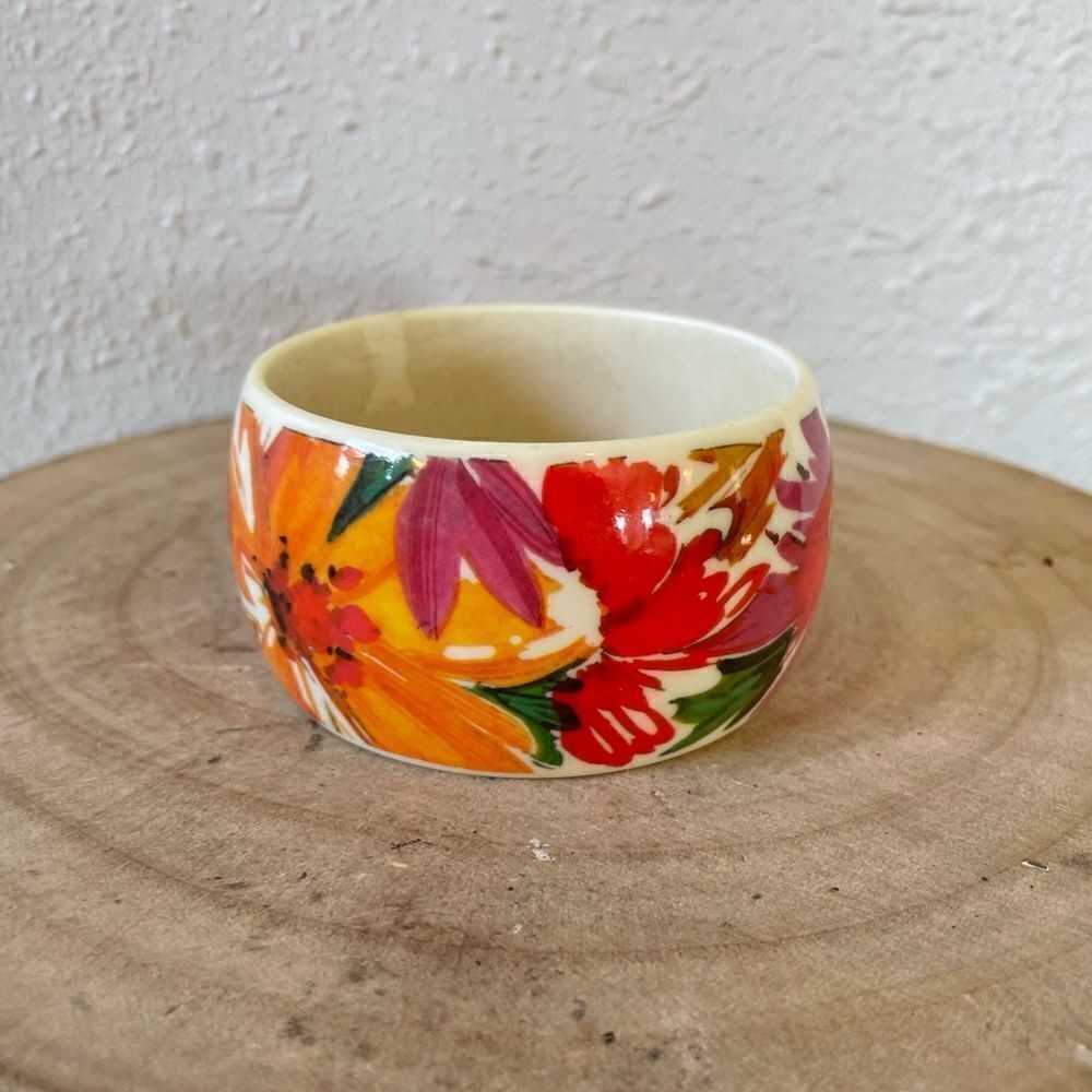 Floral Bracelet EUC 